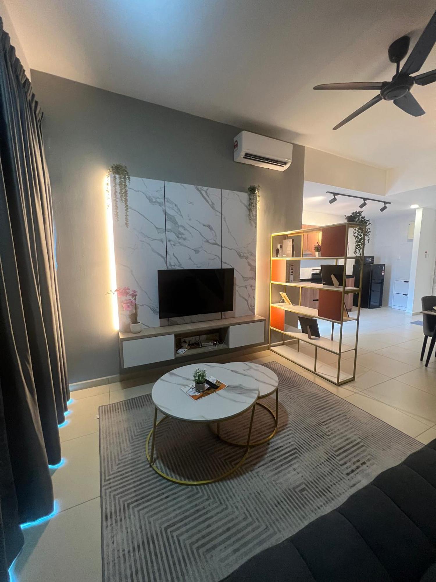 Reizz By D'amour Apartemen