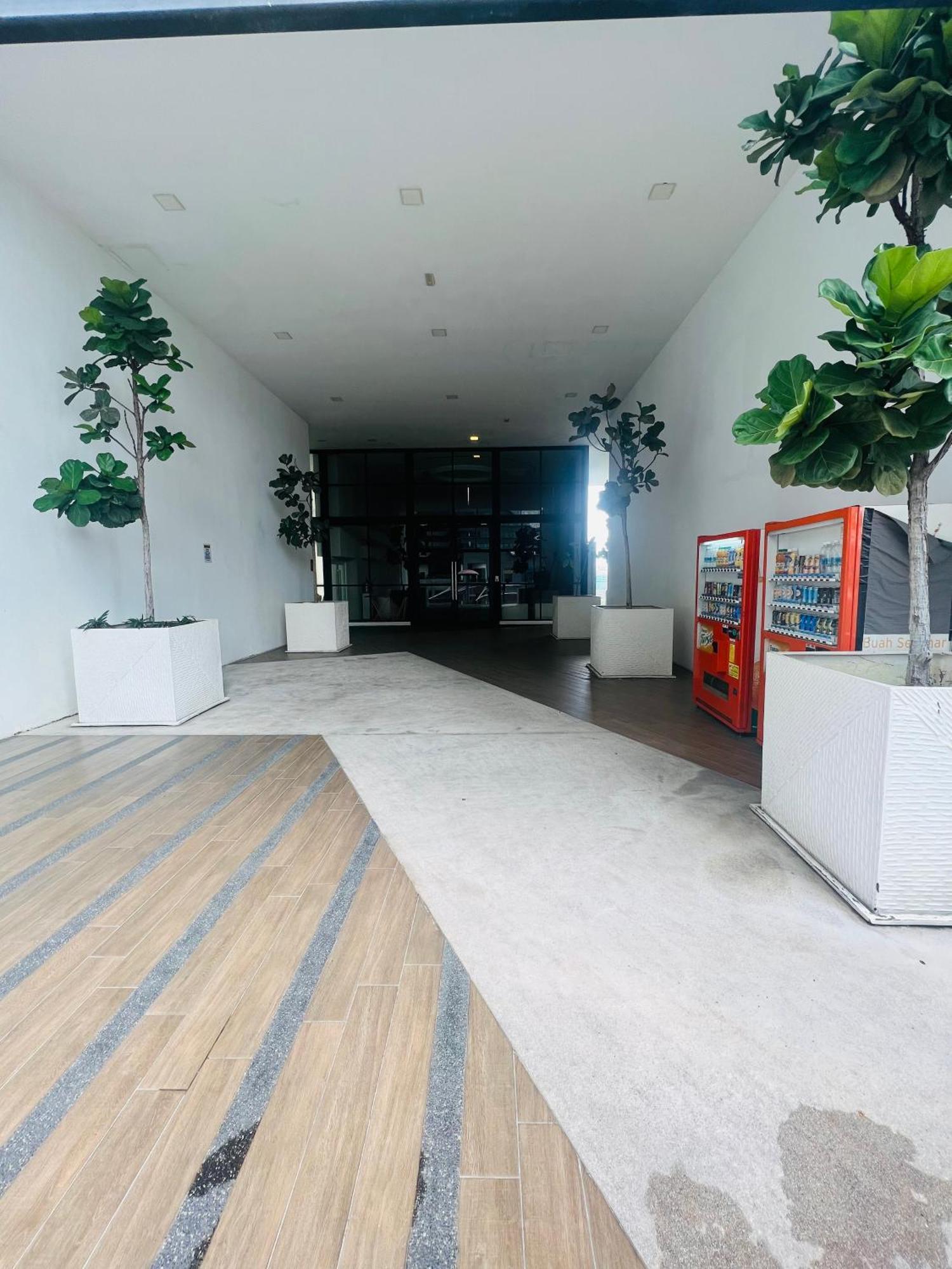 Apartemen Reizz By D'amour *